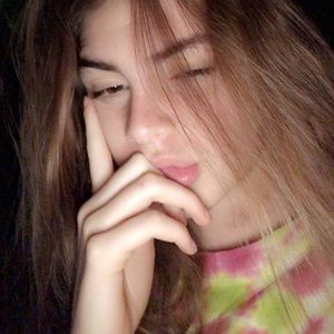 Meet your Posher, Chloe